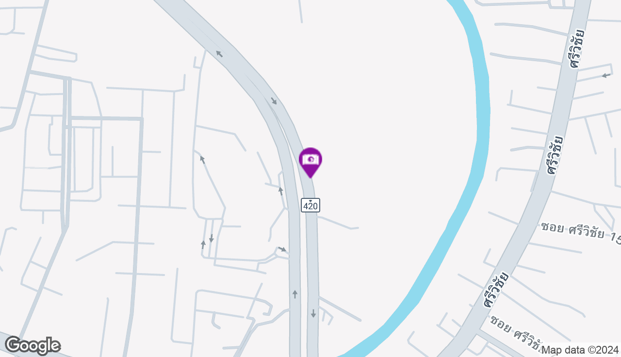 ตรงข้าม Central มุ่งหน้าสนามบิน