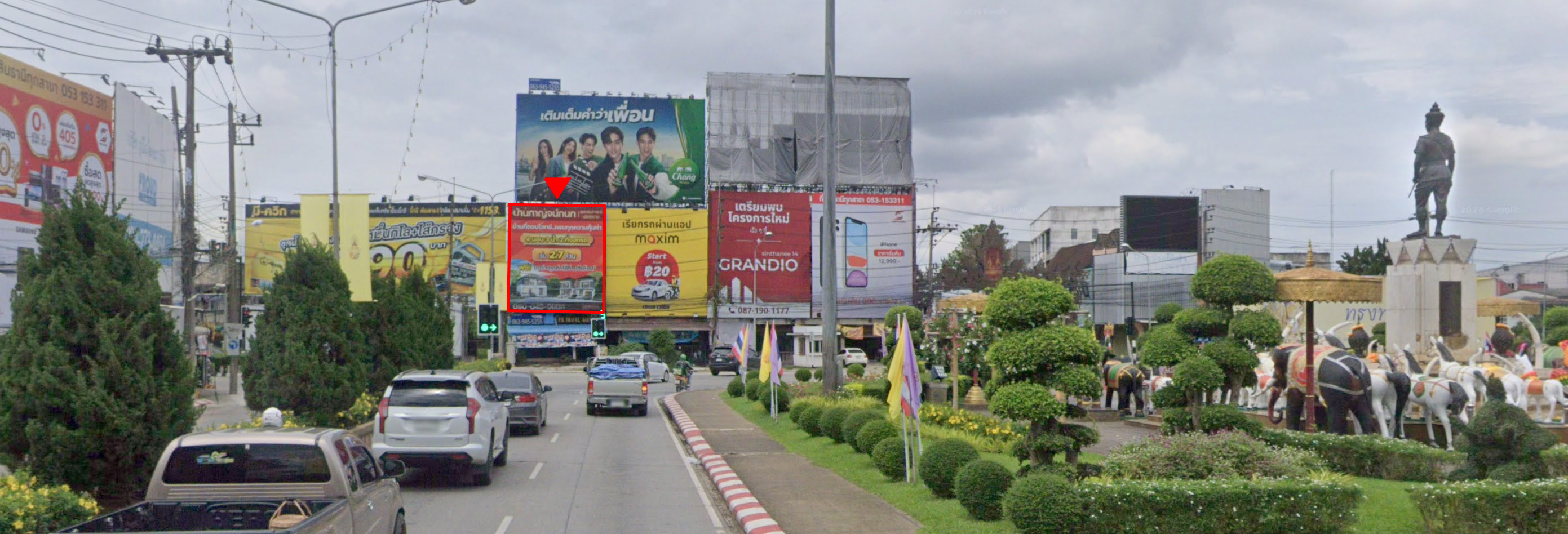 ห้าแยกอนุสาวรีย์พ่อขุนเม็งราย (รับรถจากถนนสิงหไคล)